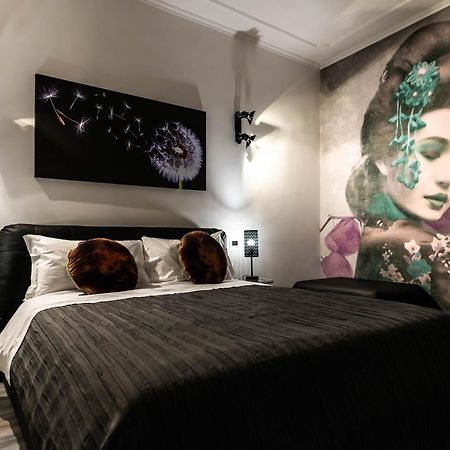 Trevi & Pantheon Design Rooms Рим Экстерьер фото