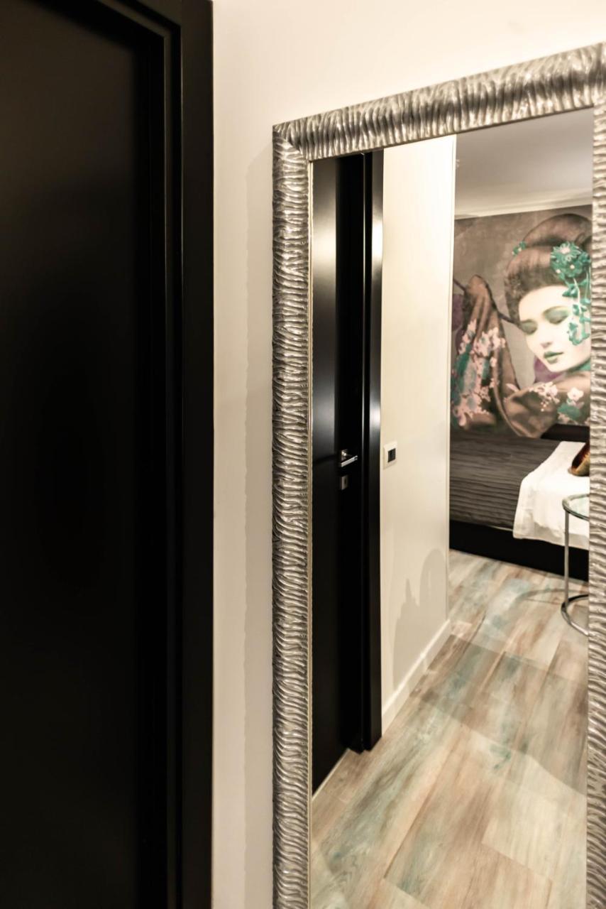 Trevi & Pantheon Design Rooms Рим Экстерьер фото
