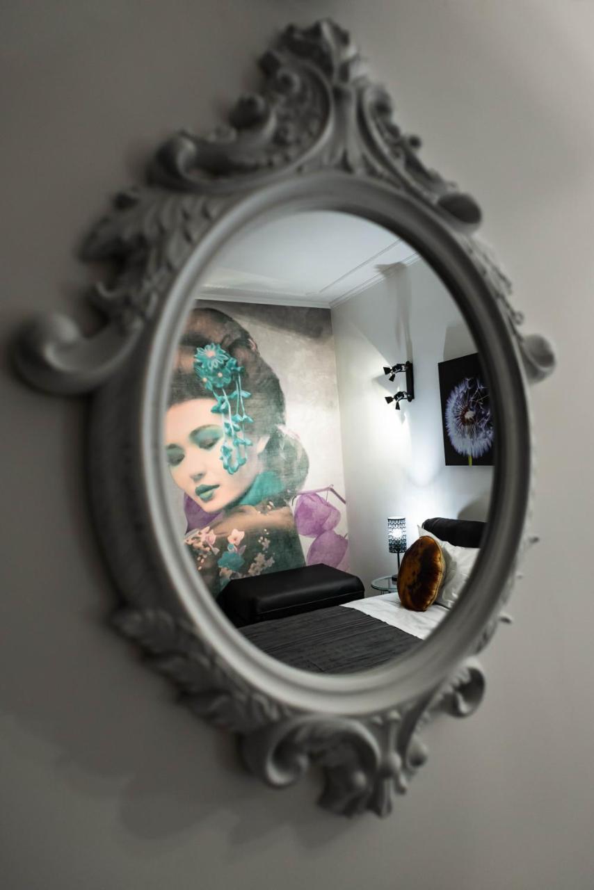 Trevi & Pantheon Design Rooms Рим Экстерьер фото